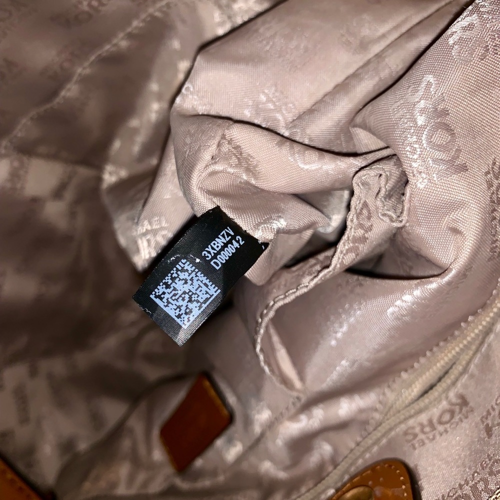 Authentic Mk Purse - image 3